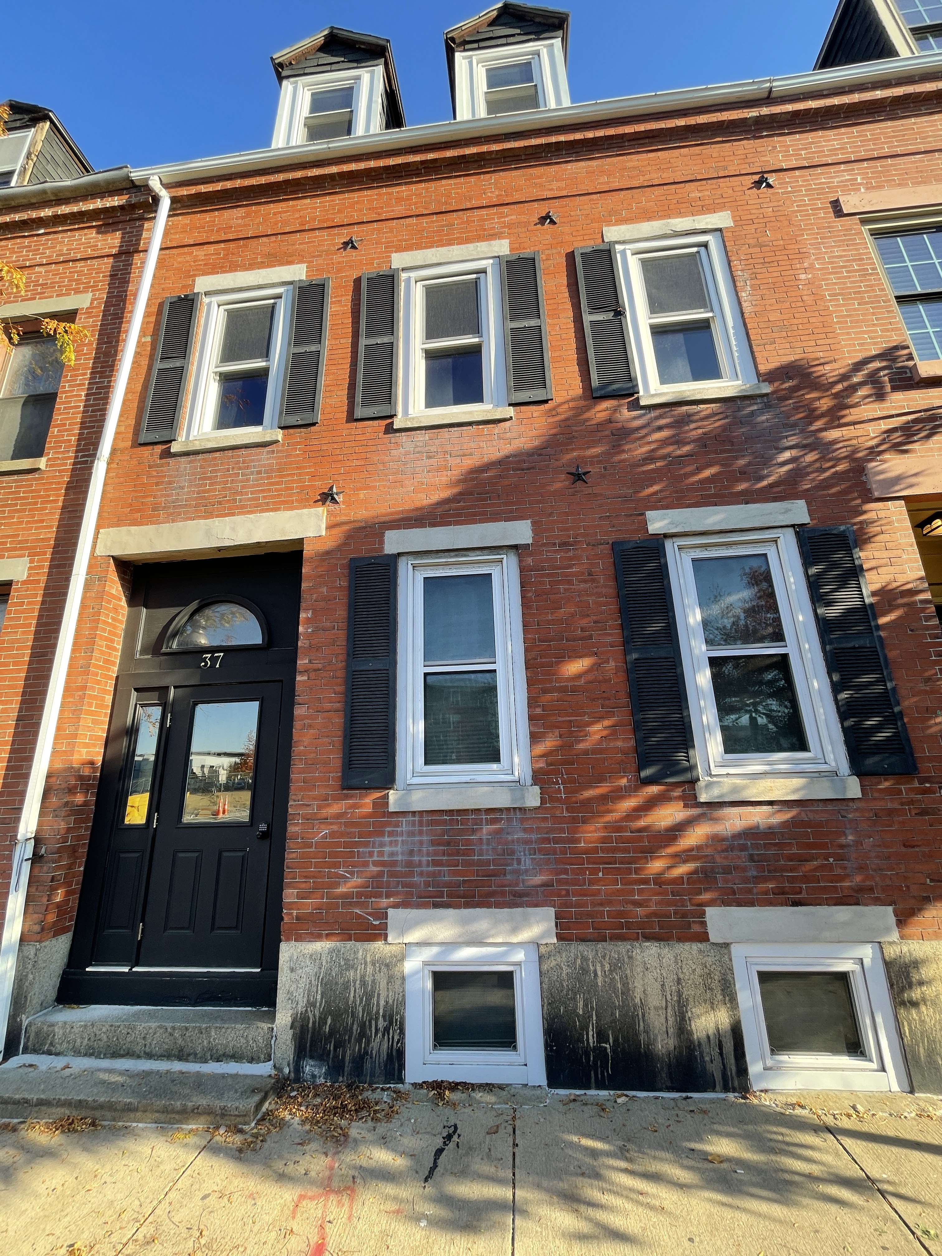 2 bed, 1.5 bath apartment for rent at 37 Essex St Unit 1, Charlestown — photo 25 of 26
