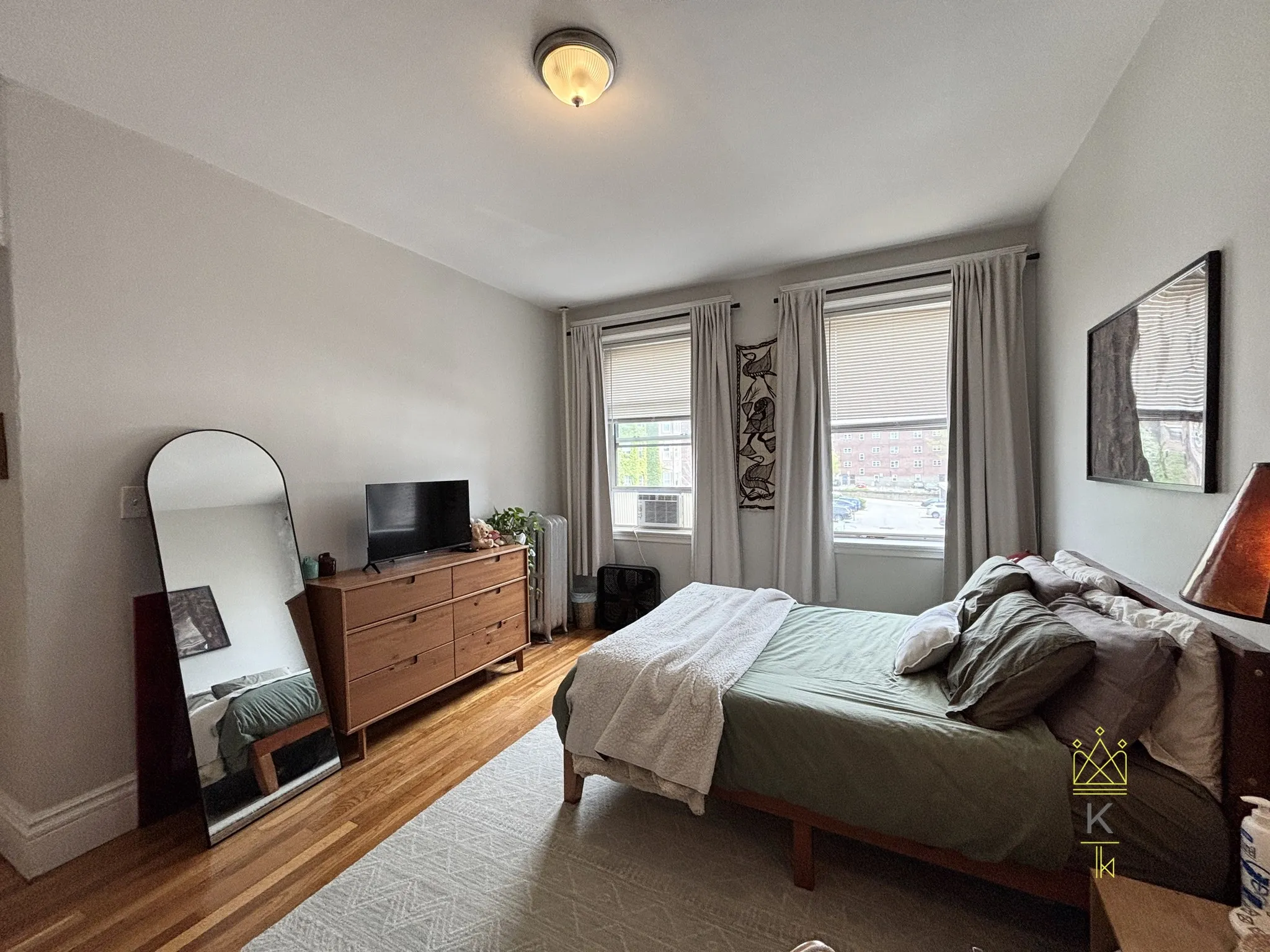 175 Harvard St, Coolidge Corner