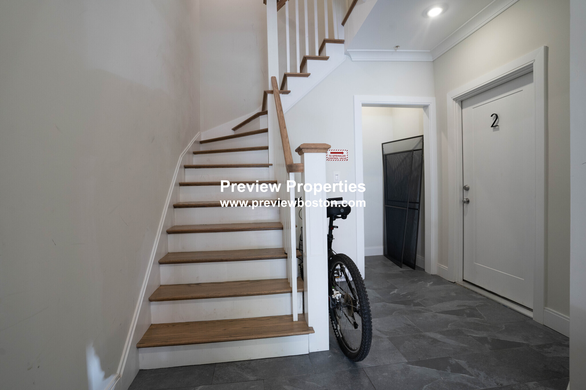 191 Porter St, East Boston