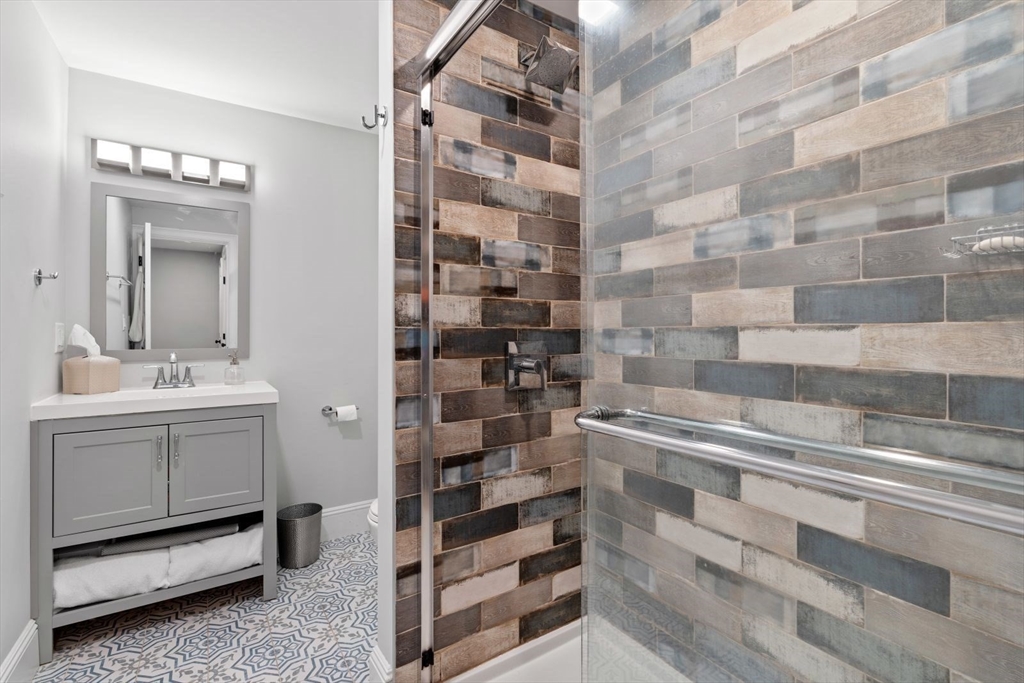 279 Gold St, South Boston