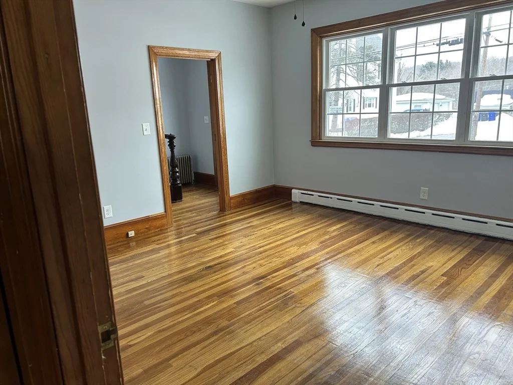 43 Depot St, Milford