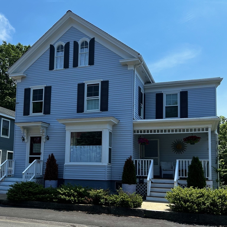 74 Mt Pleasant Av, Gloucester