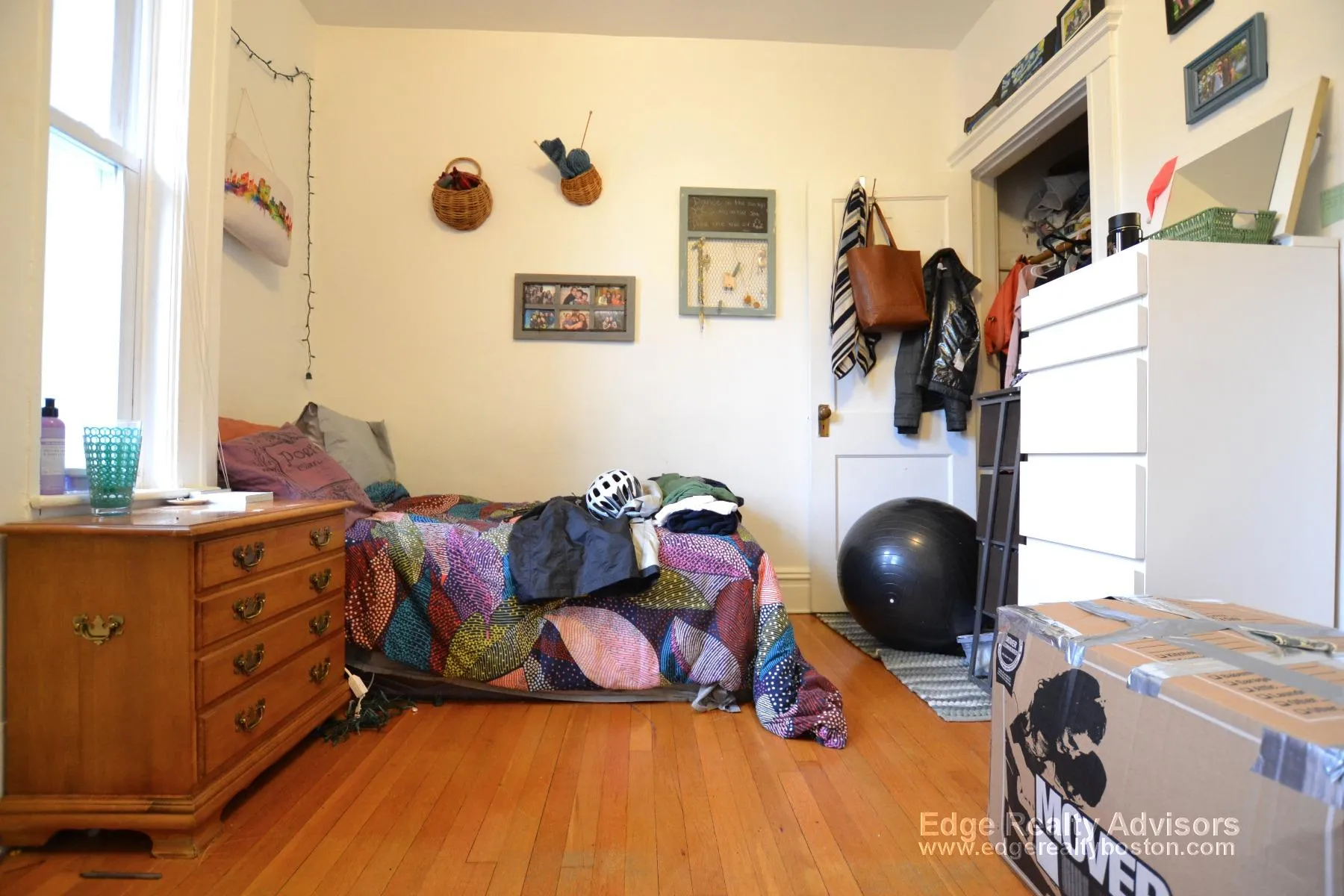 156 Coolidge St, Washington Square