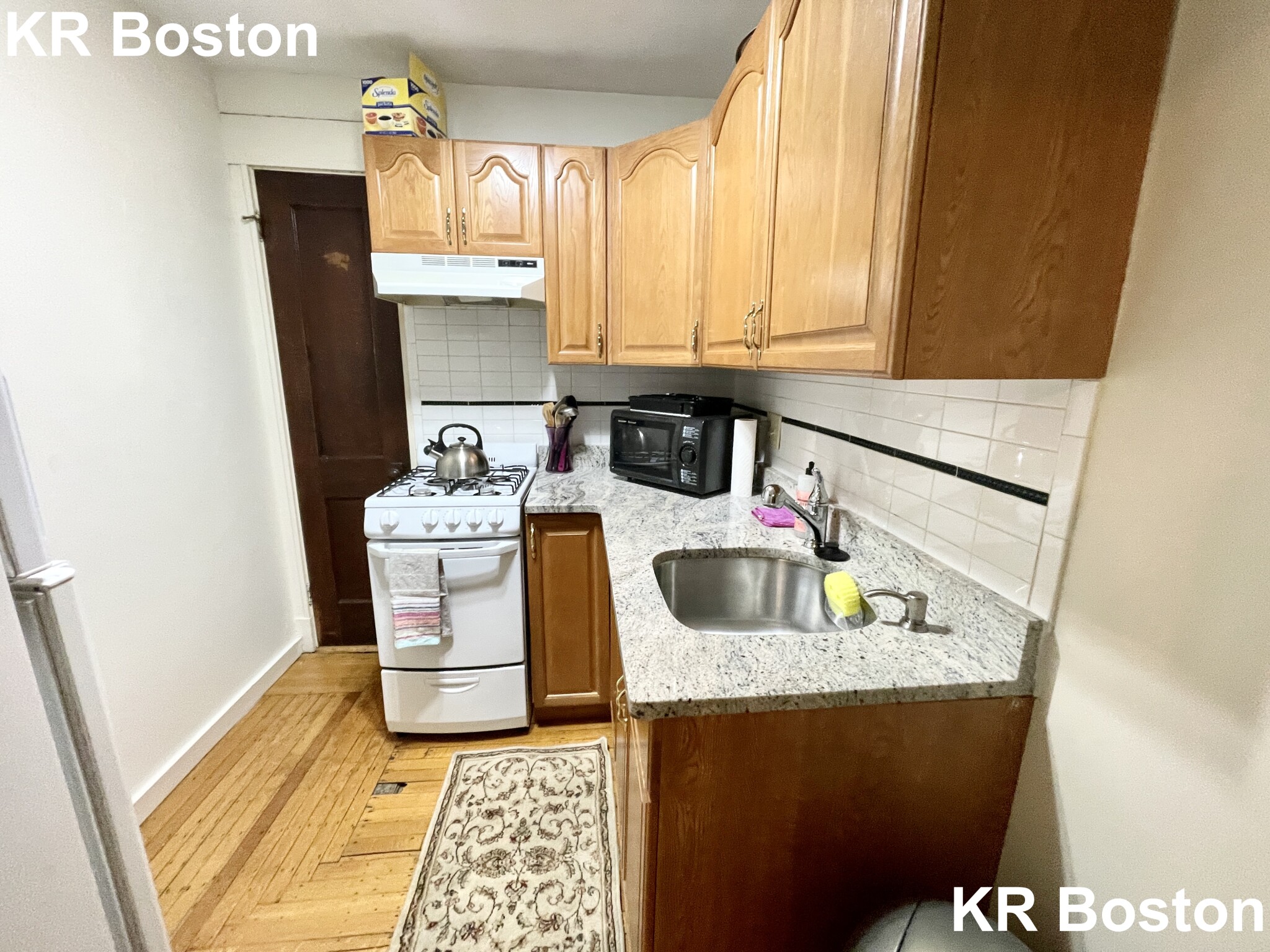 Studio bed, 1 bath apartment for rent at 38 Babcock St Unit 2, Longwood — photo 1 of 3