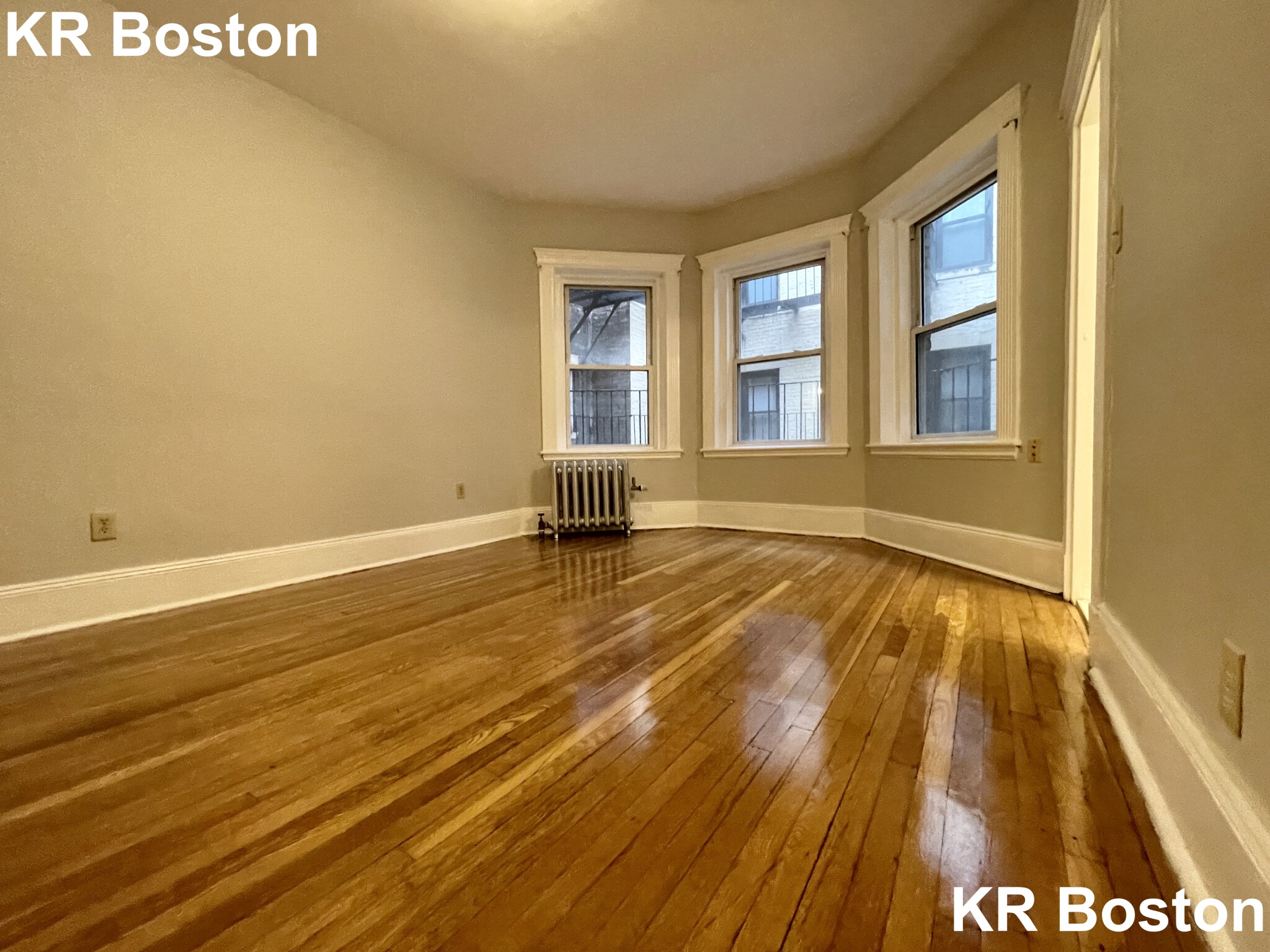 Studio bed, 1 bath apartment for rent at 40 Hemenway St Unit 15, Fenway — photo 3 of 3