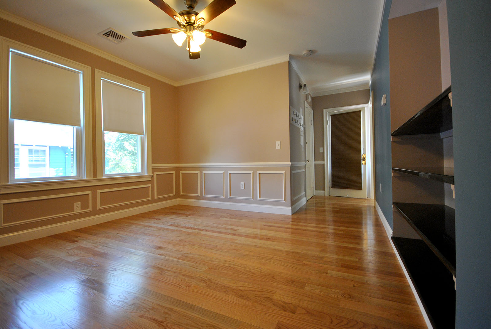 3 bed, 1 bath apartment for rent at 38 Turner St Unit 1., Brighton — photo 3 of 5