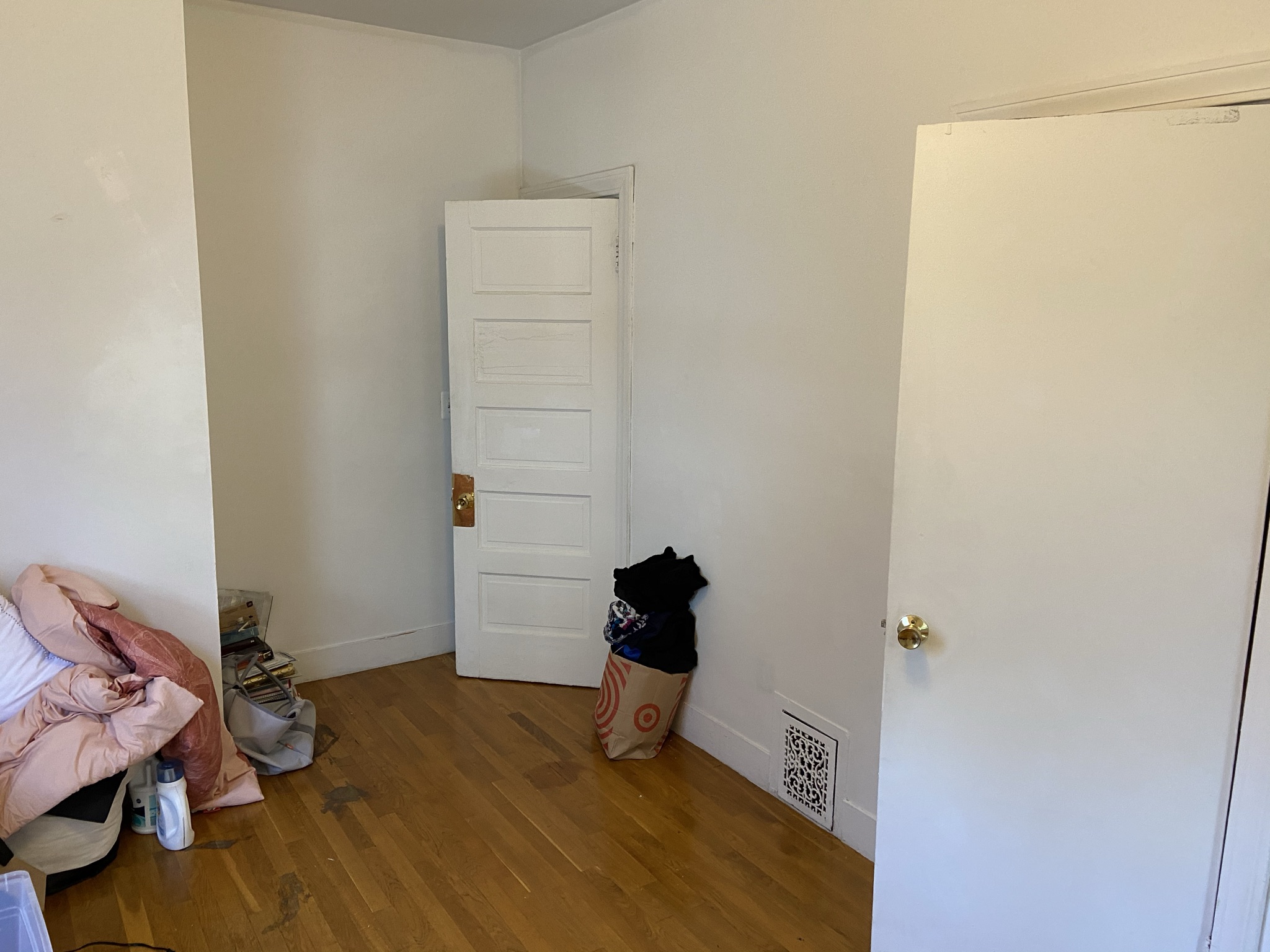 3 bed, 1 bath apartment for rent at 530 Cambridge St , Unit 2,, Allston — photo 2 of 6