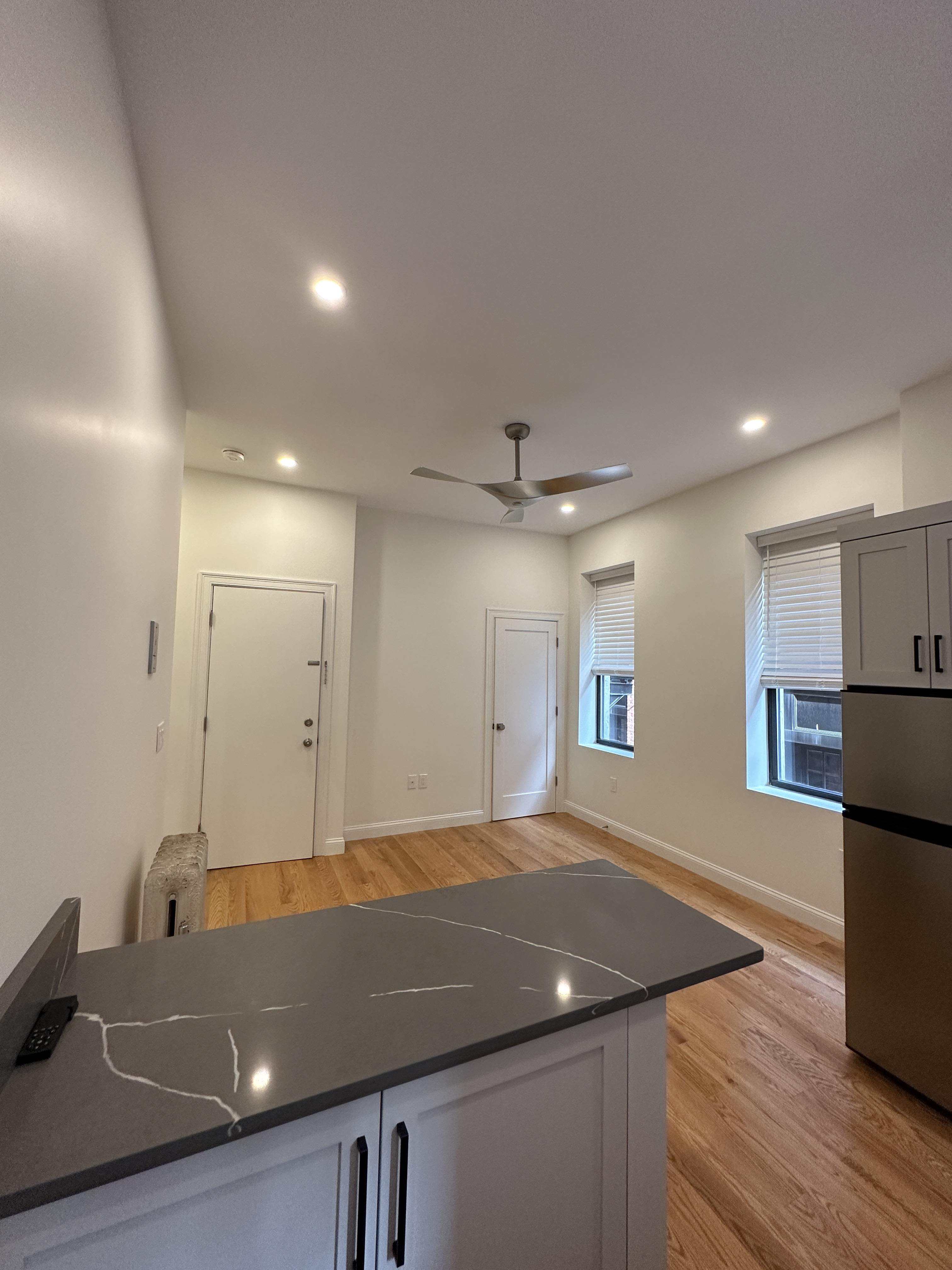 1 bed, 1 bath apartment for rent at 40 Saint Botolph Unit 8, Back Bay — photo 4 of 16