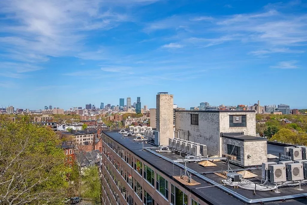 1450 Beacon, Coolidge Corner