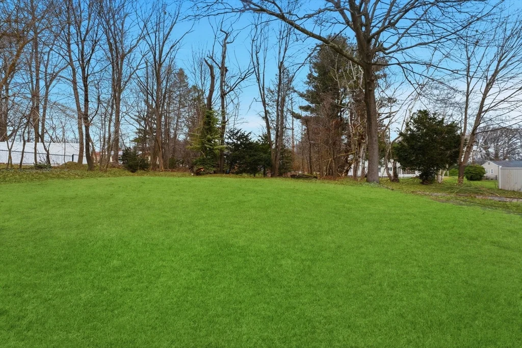 38 Juniper Ln, Holden