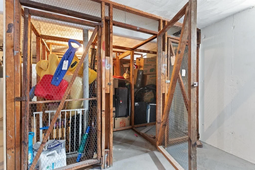 4 Menotomy Rd, Arlington