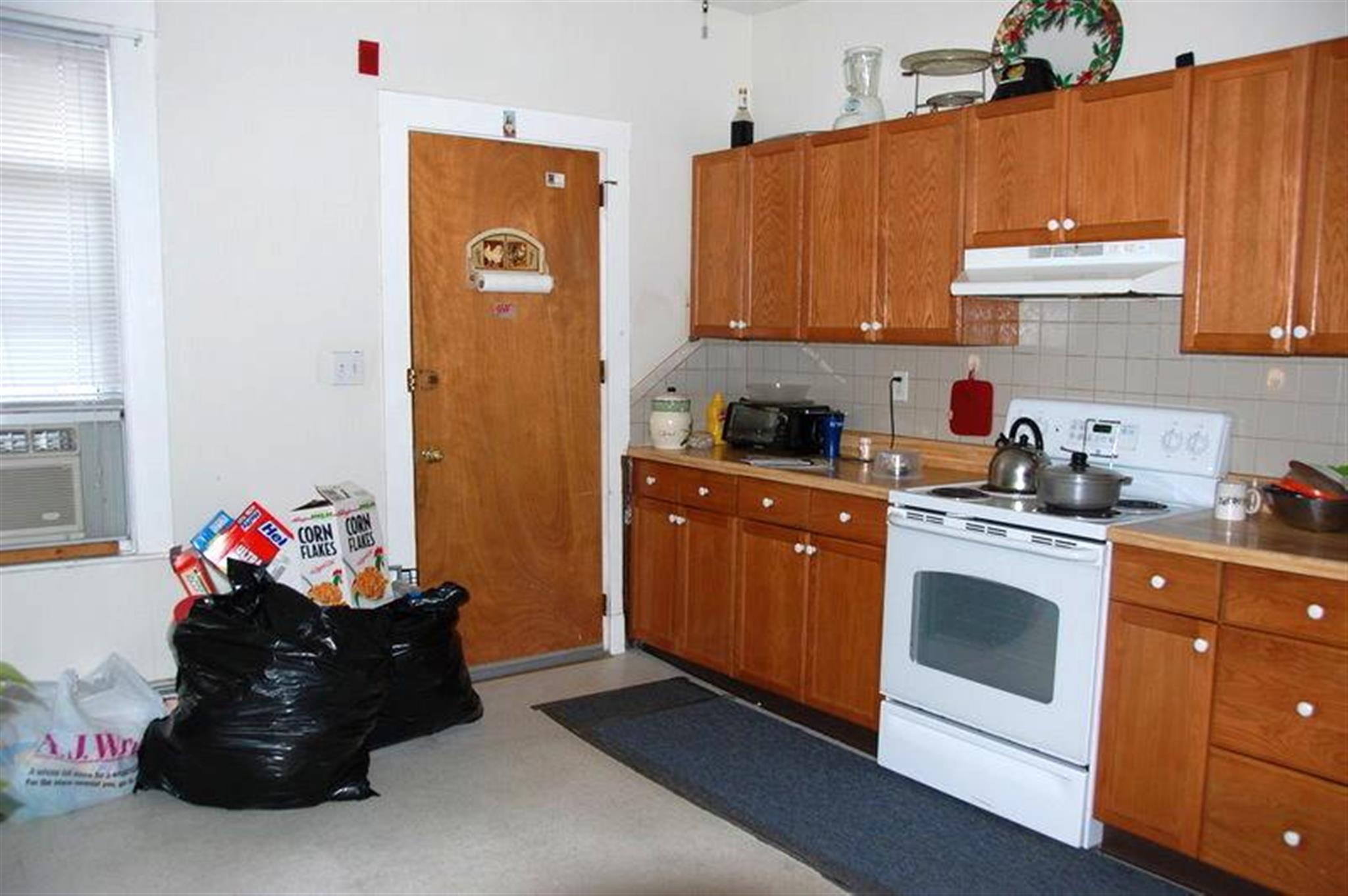 2.5 bed, 1 bath apartment for rent at 2 Portsmouth Unit 2, Kendall Square — photo 6 of 6