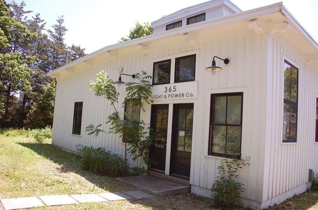 365 N Main, North Cohasset