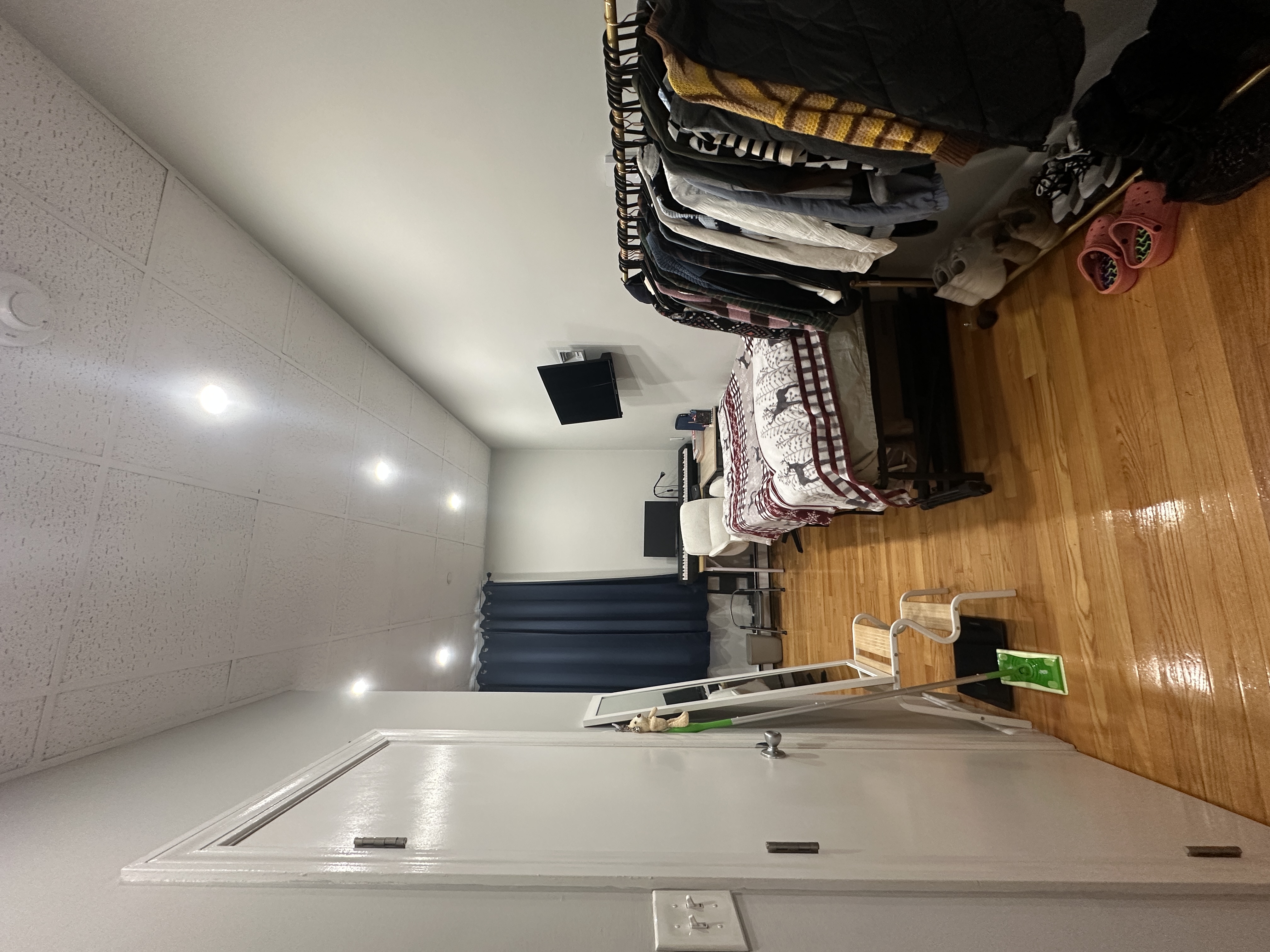 302 Newbury St, Back Bay