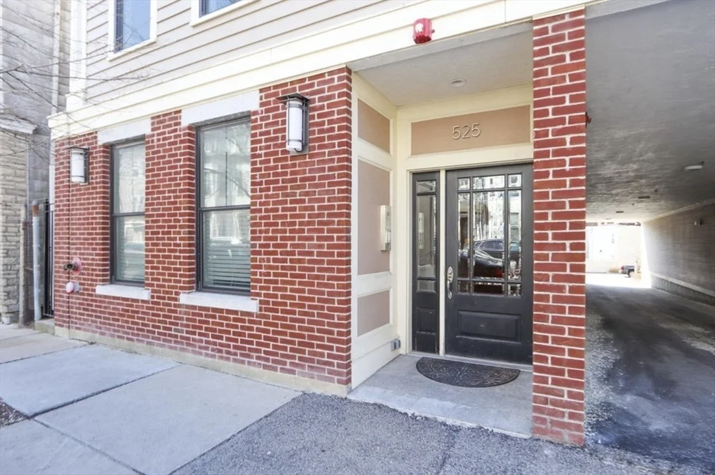 525 E 7th St, South Boston