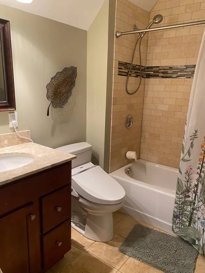 96 Rogers Ave, East Somerville