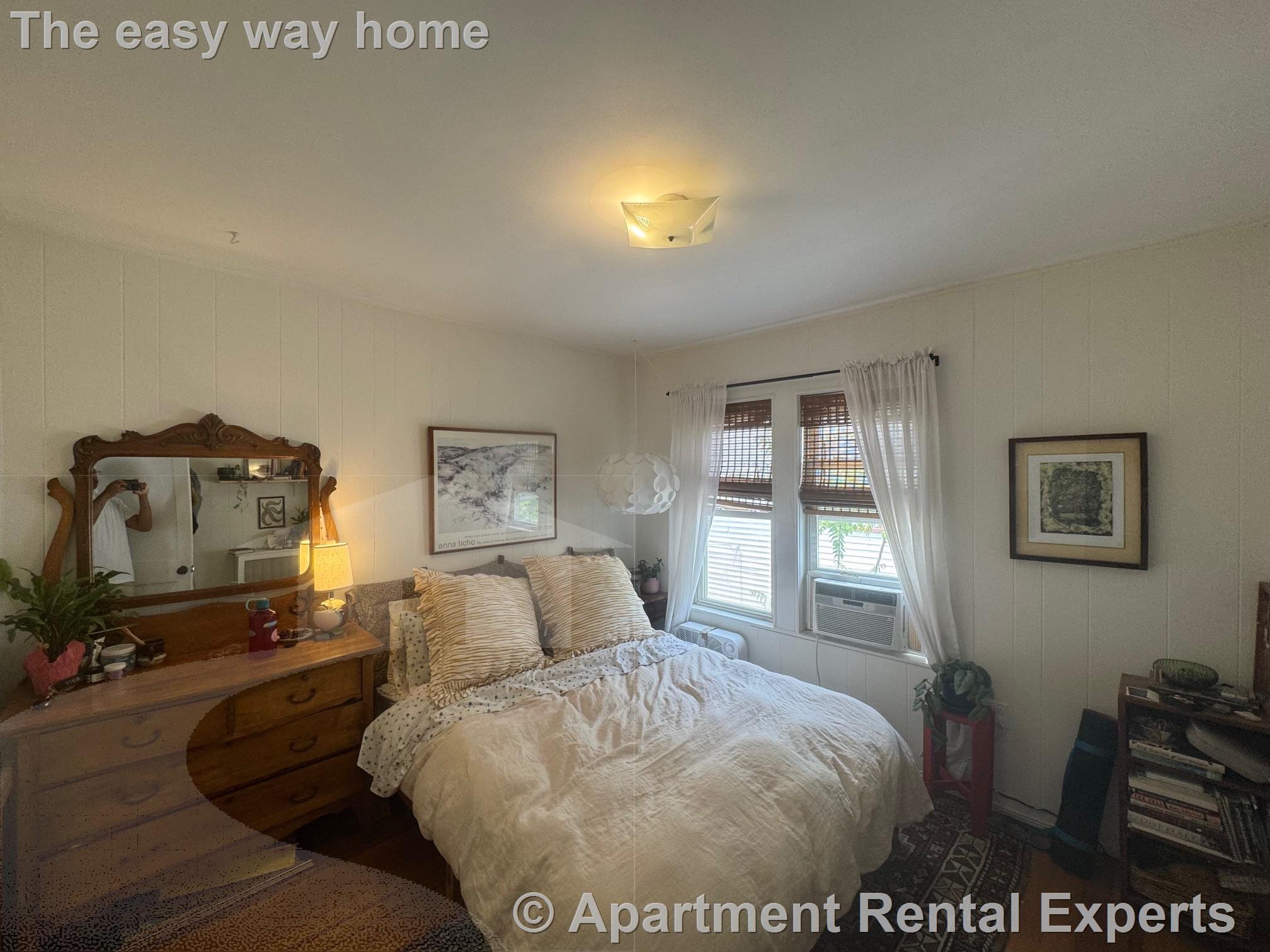 16 Corinthian Rd, Davis Square