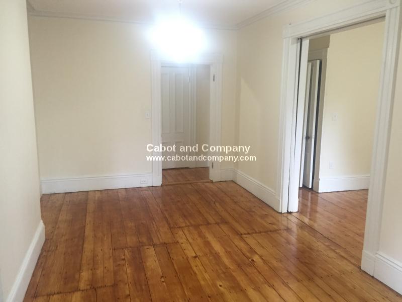 34 Isabella St, Back Bay