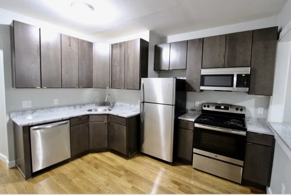 94 East Cottage St, Dorchester