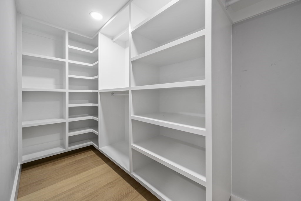 228 Bellingham Ave, Revere