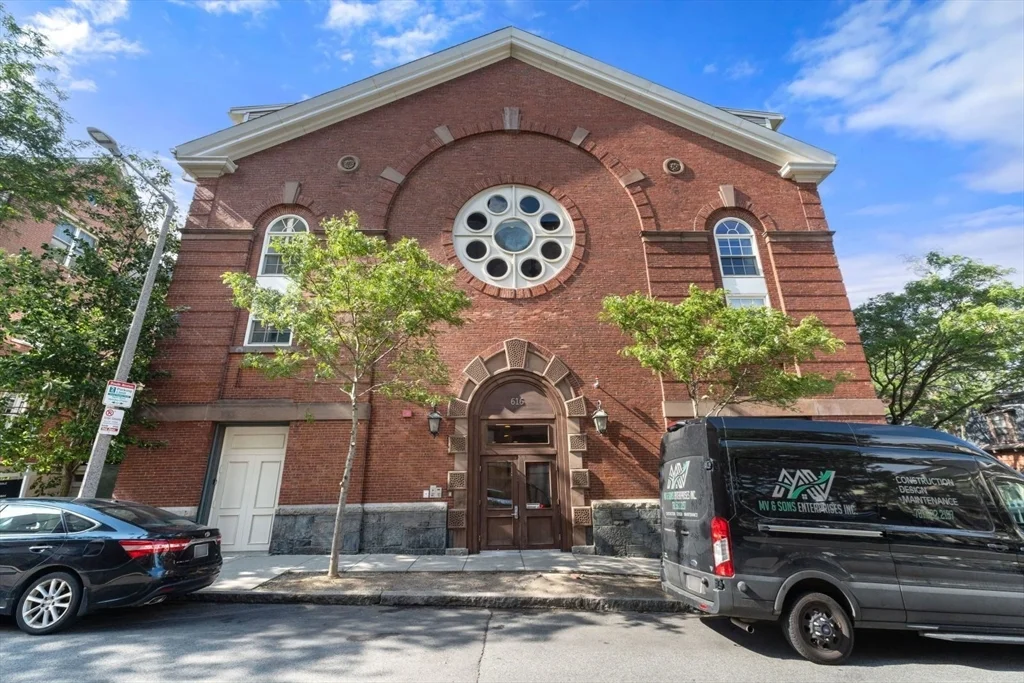 616 East 4th St, South Boston