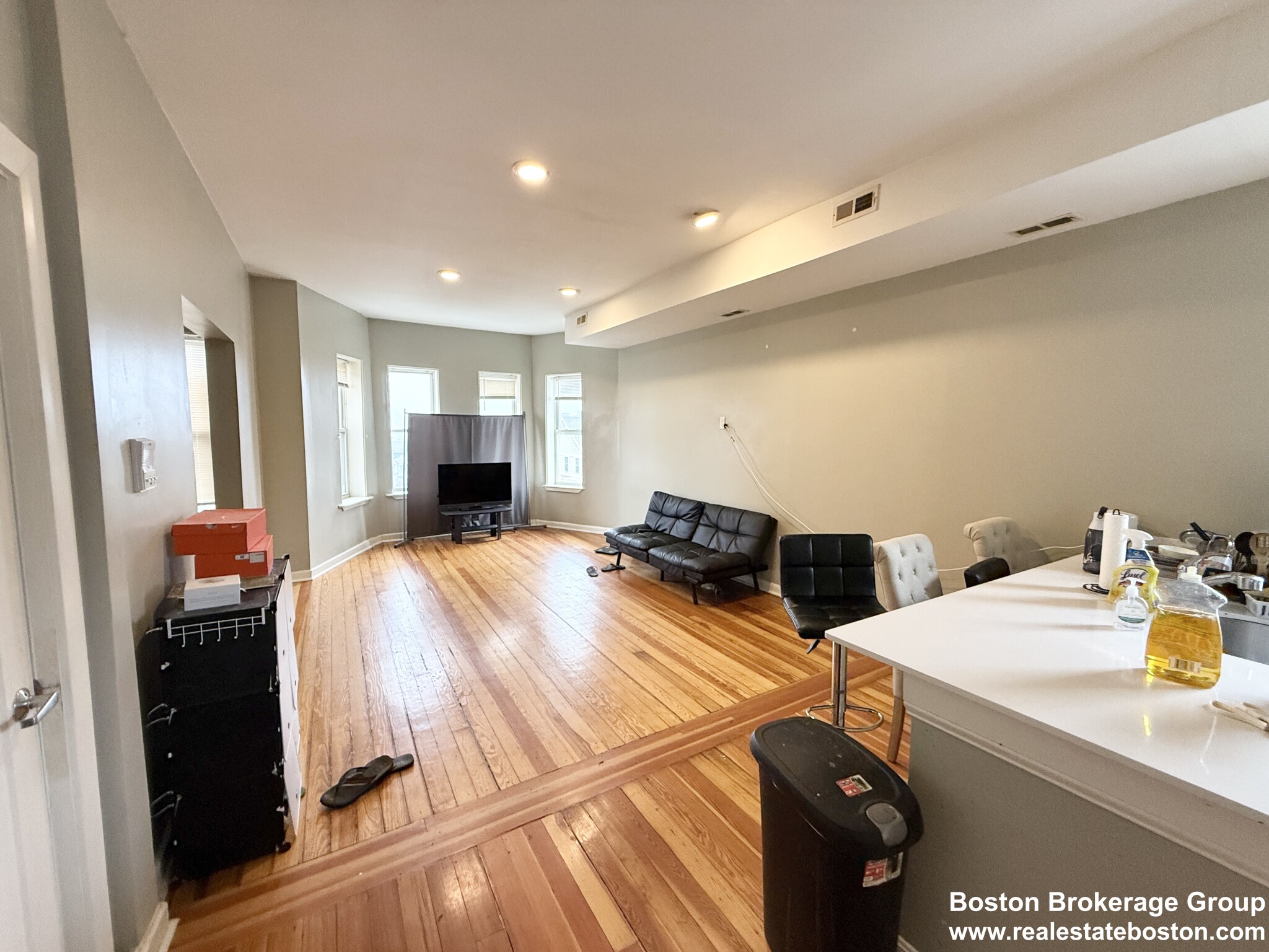 301-305 Dudley St, Roxbury