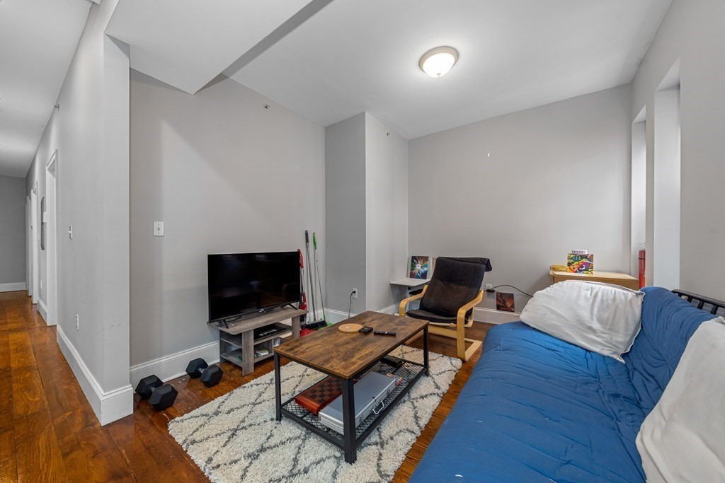 16 Sewall St, Mission Hill