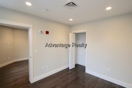 434 Mcgrath Highway, Prospect Hill