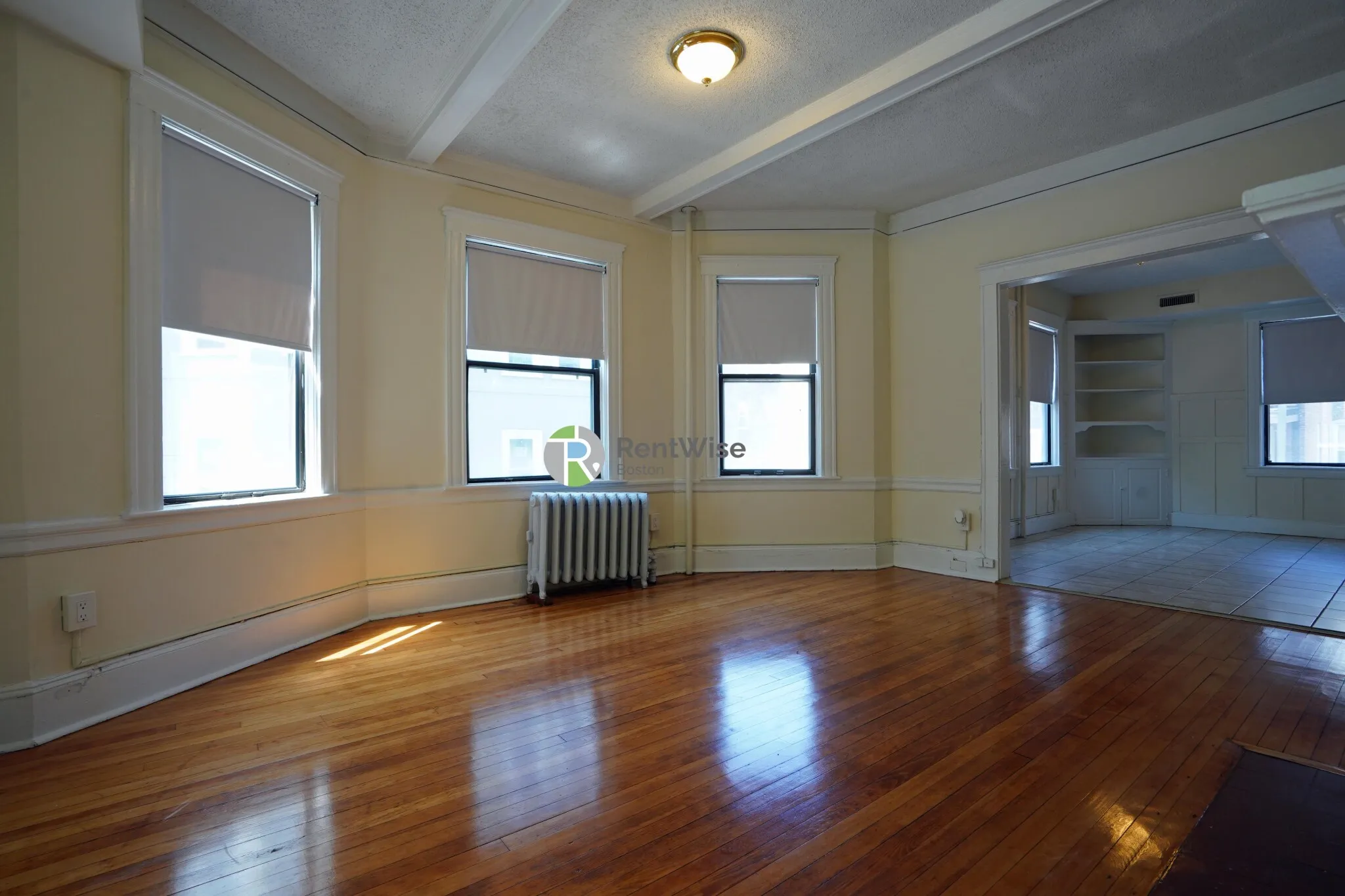 24 Hamilton Rd, North Brookline