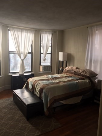 3 bed, 1 bath apartment for rent at 384 Commonwealth Ave Unit 33, Back Bay — photo 13 of 15