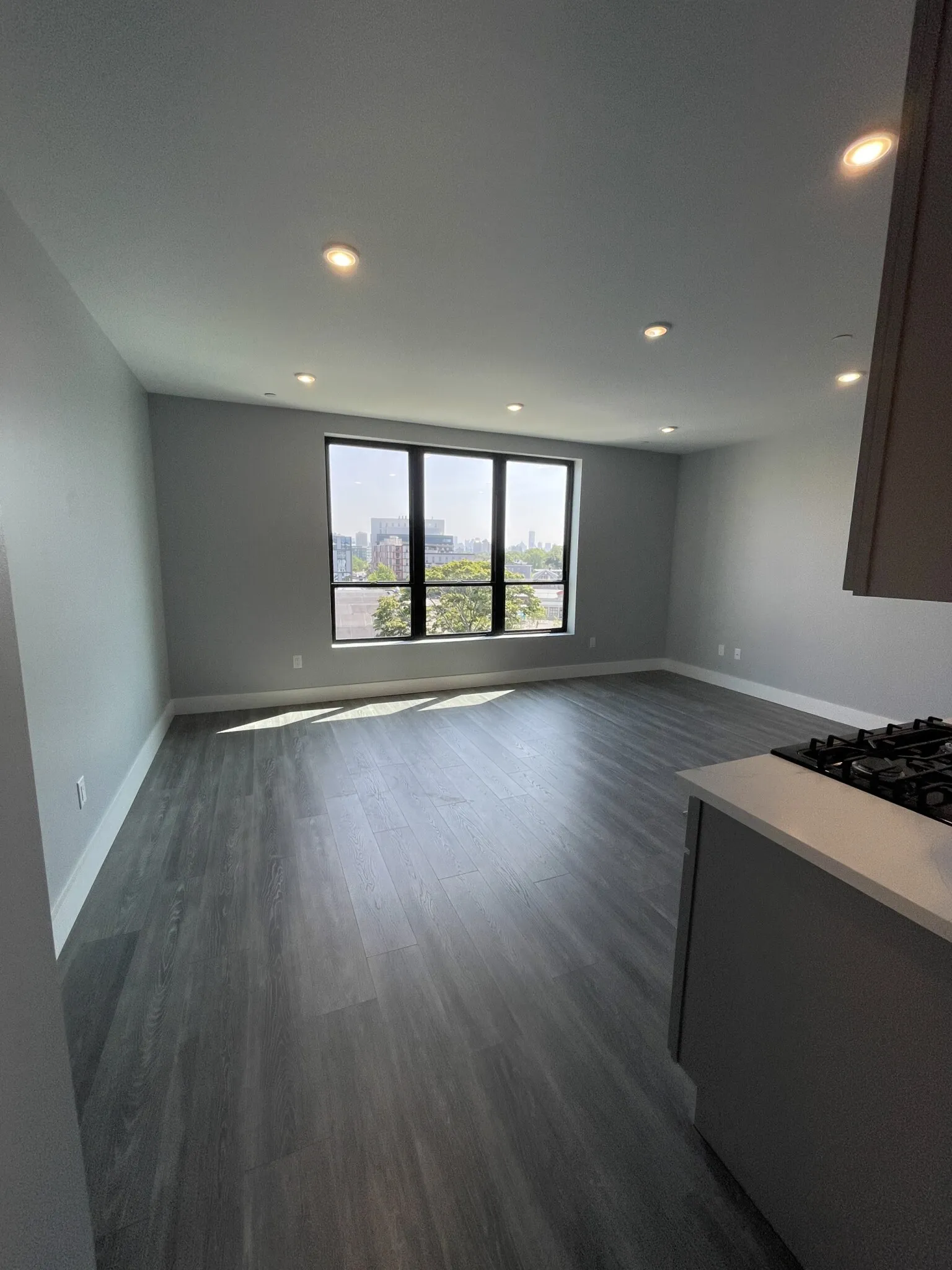 365 Western Ave, Brighton