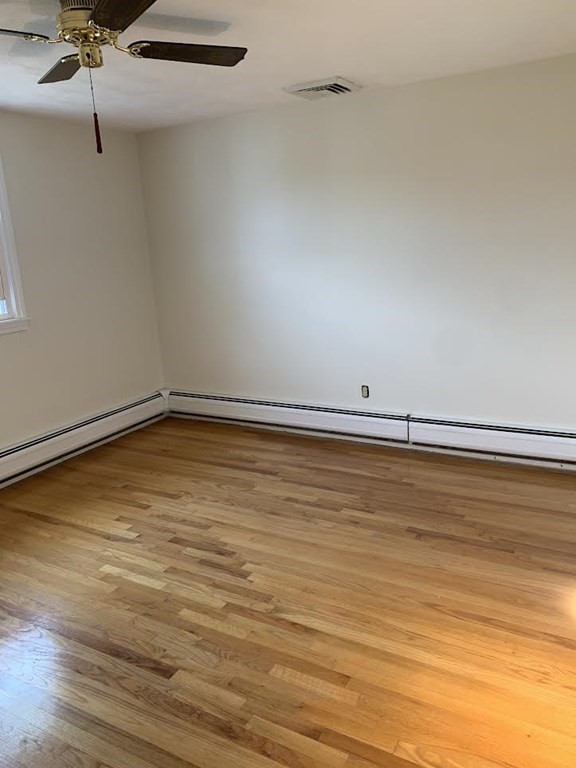 7 Heritage Way, Burlington