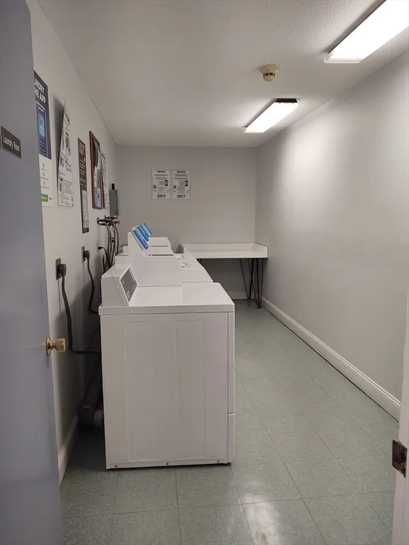 3 Leonard Rd, Boxborough