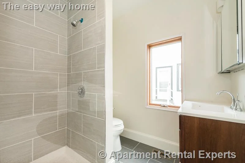 299-301 Alewife Brook Pkwy, Tufts