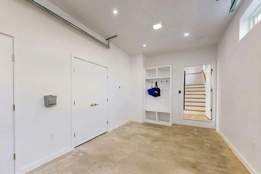 213 Third St, East Cambridge