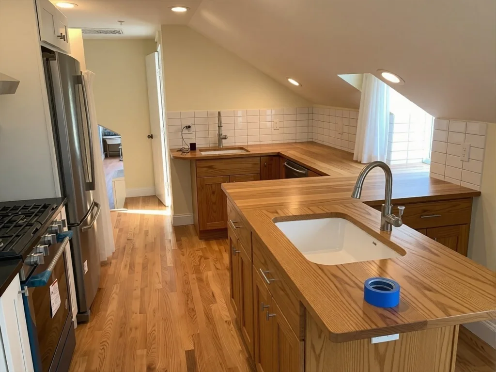172 Auburn St, Cambridgeport