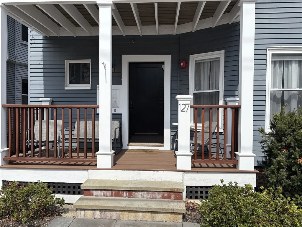 127 Hudson, Spring Hill