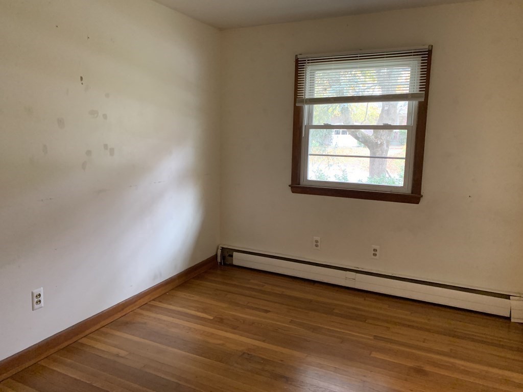 8 Tower Ter, Wareham