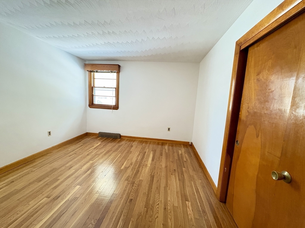 4 Easement Rd, Tewksbury