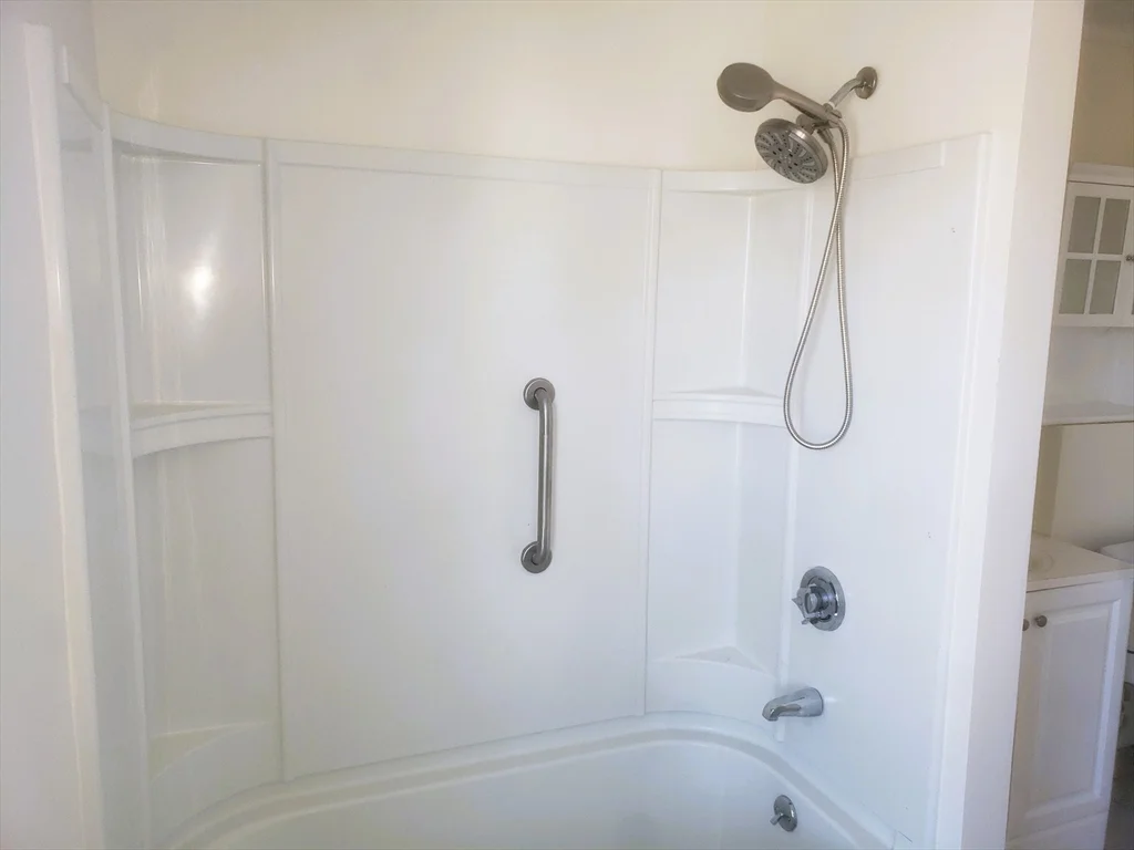 26 Arlington St, Lowell