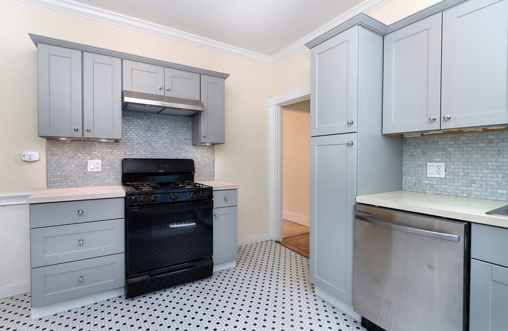 2 bed, 1 bath apartment for rent at 5 Stanford Ter Unit 1, Porter Square — photo 7 of 20