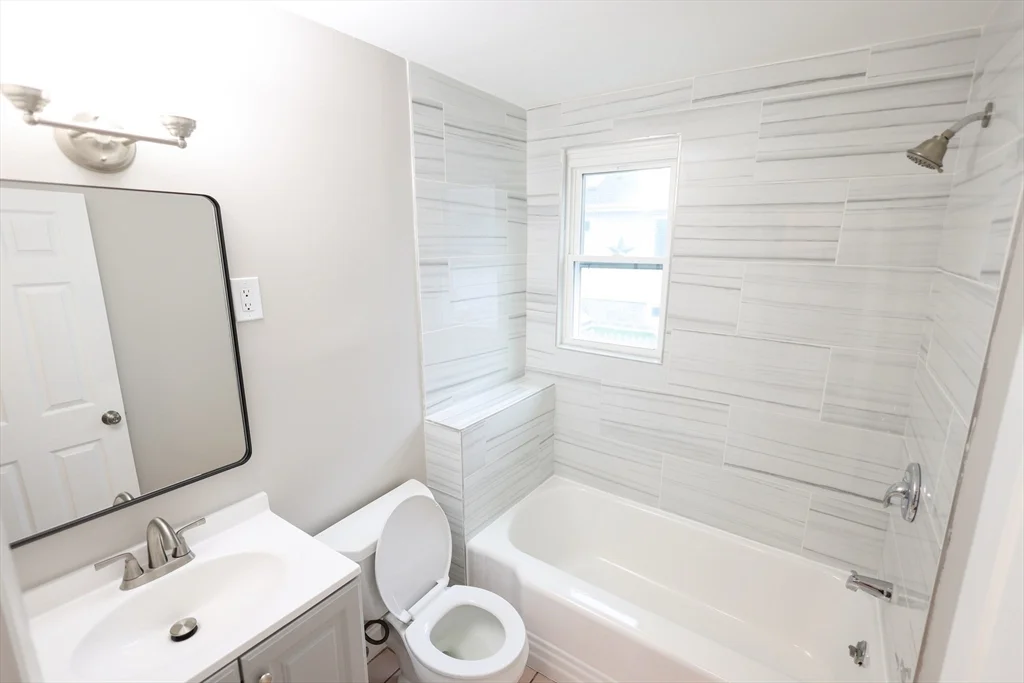 31 Graham St, Quincy