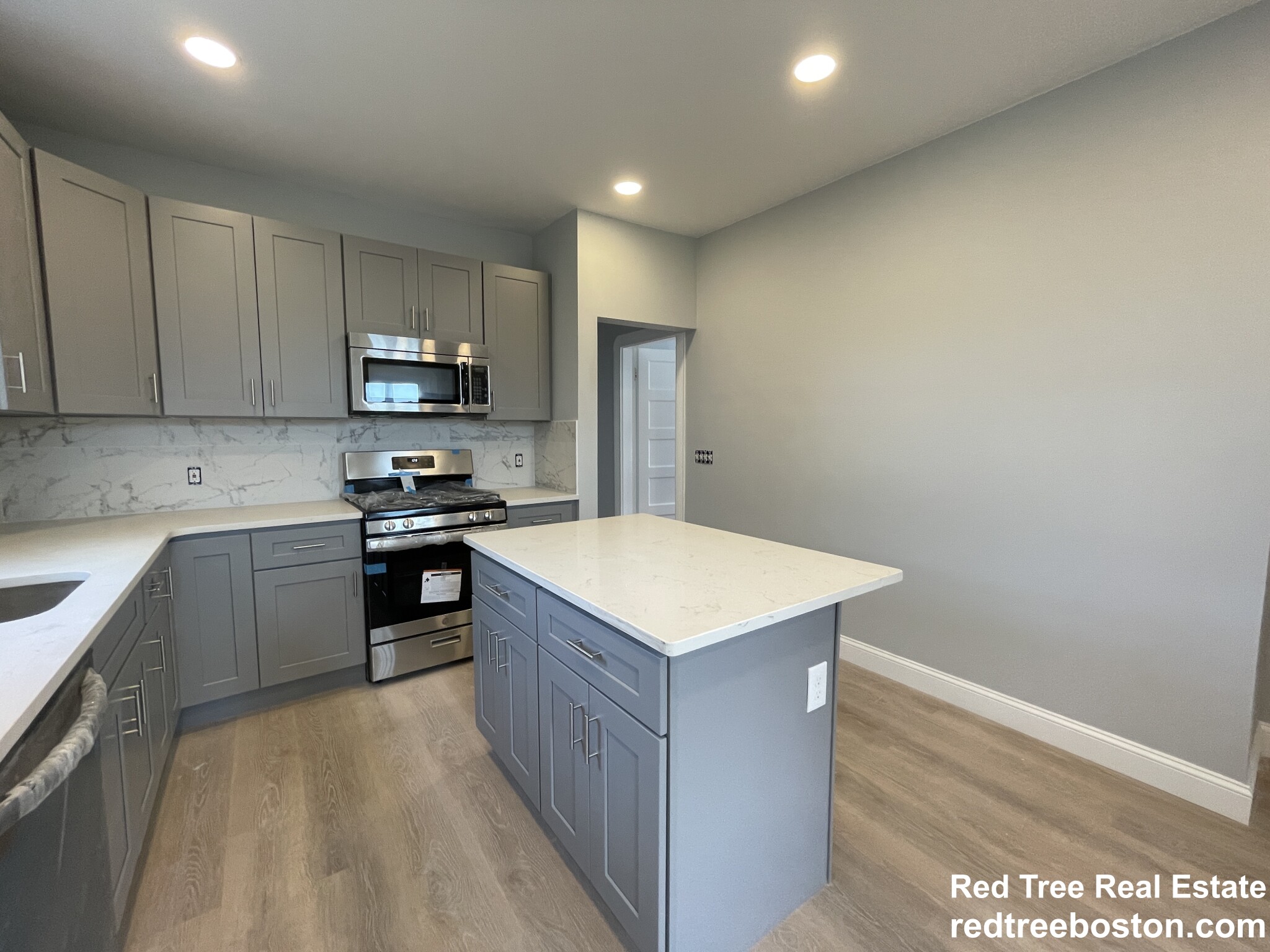 44 Ashley St, East Boston