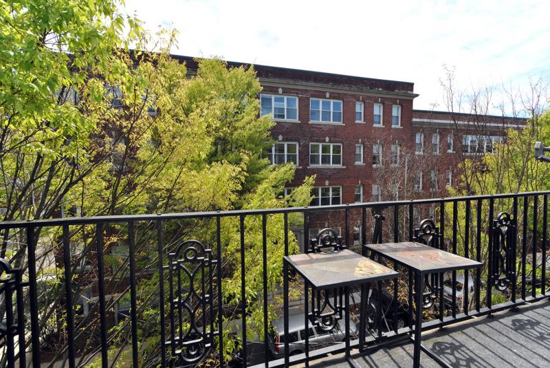3 bed, 1 bath apartment for rent at 301 Allston St Unit 12, Allston — photo 2 of 15