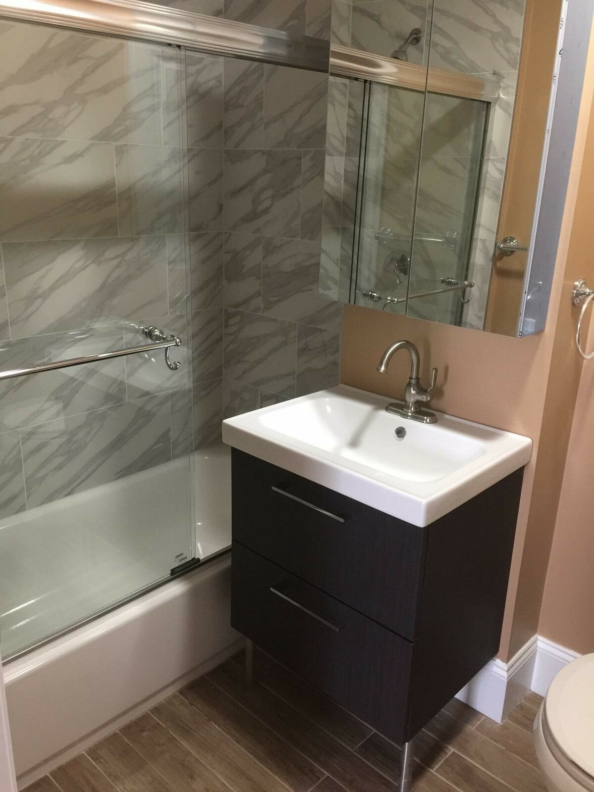 32 Linden St, Central Village