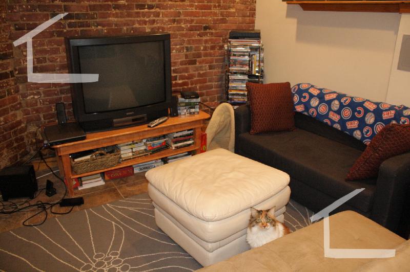 1689 Beacon St, Aspinwall Hill