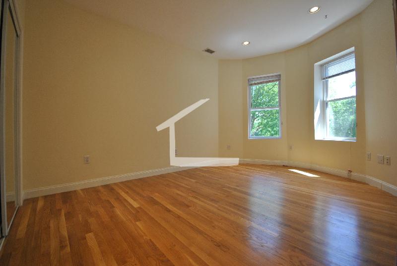 1801 Beacon St, Brookline