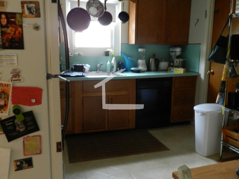 3 bed, 2 bath apartment for rent at 106 Academy Hill Rd Unit 2, Brighton — photo 1 of 17