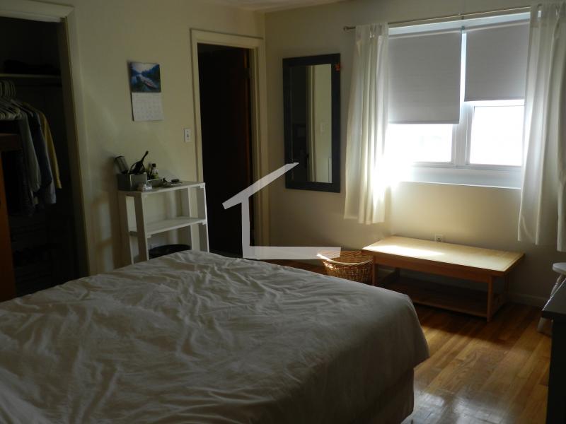 3 bed, 2 bath apartment for rent at 106 Academy Hill Rd Unit 2, Brighton — photo 4 of 17