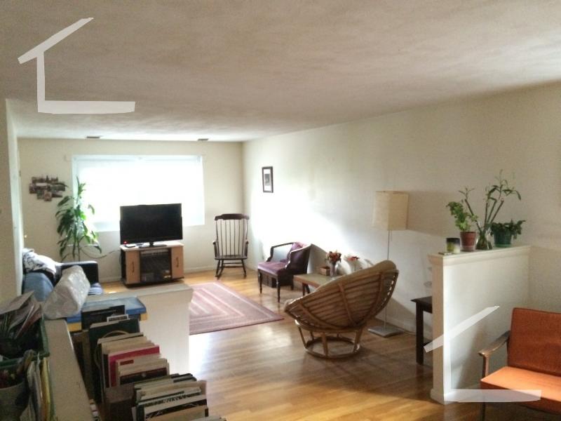 3 bed, 2 bath apartment for rent at 106 Academy Hill Rd Unit 2, Brighton — photo 9 of 17
